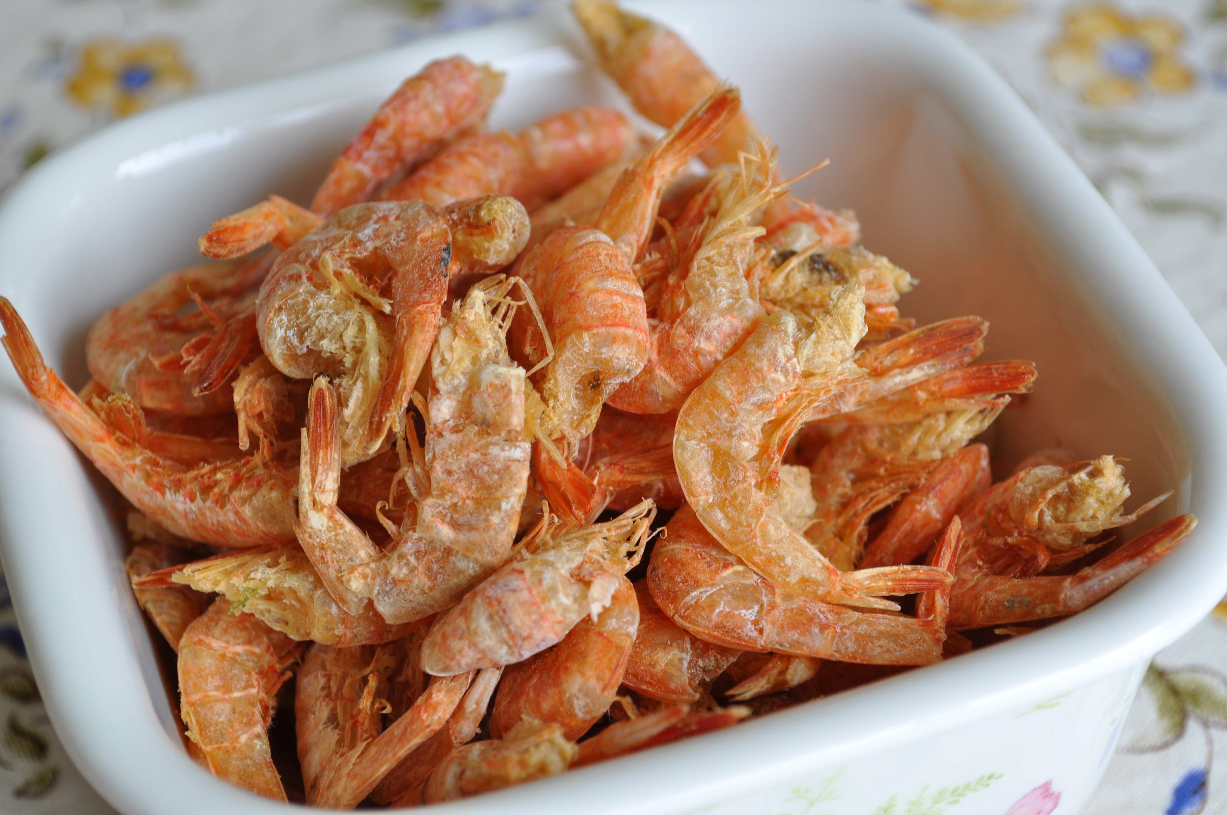 Sauteed Dried Shrimp (마른새우 볶음 Maleun Saewoo Bokkeum) - Kimchimari