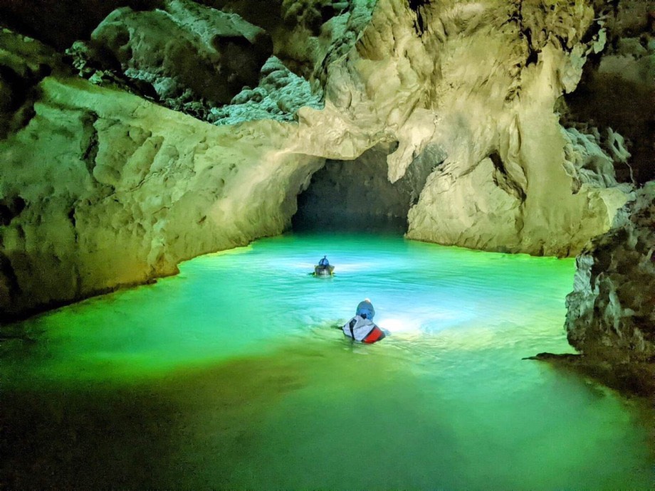 Quảng Bình: Phát hiện 5 hang động hoang sơ
