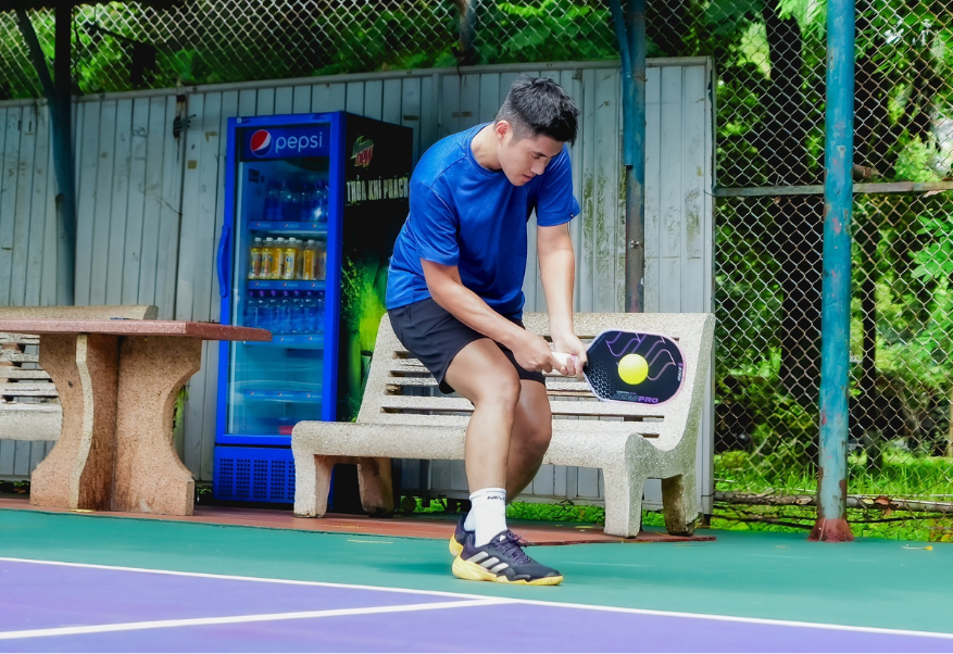 lưu ý chọn dụng cụ chơi Pickleball