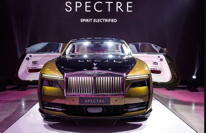 Rolls-Royce Spectre 1