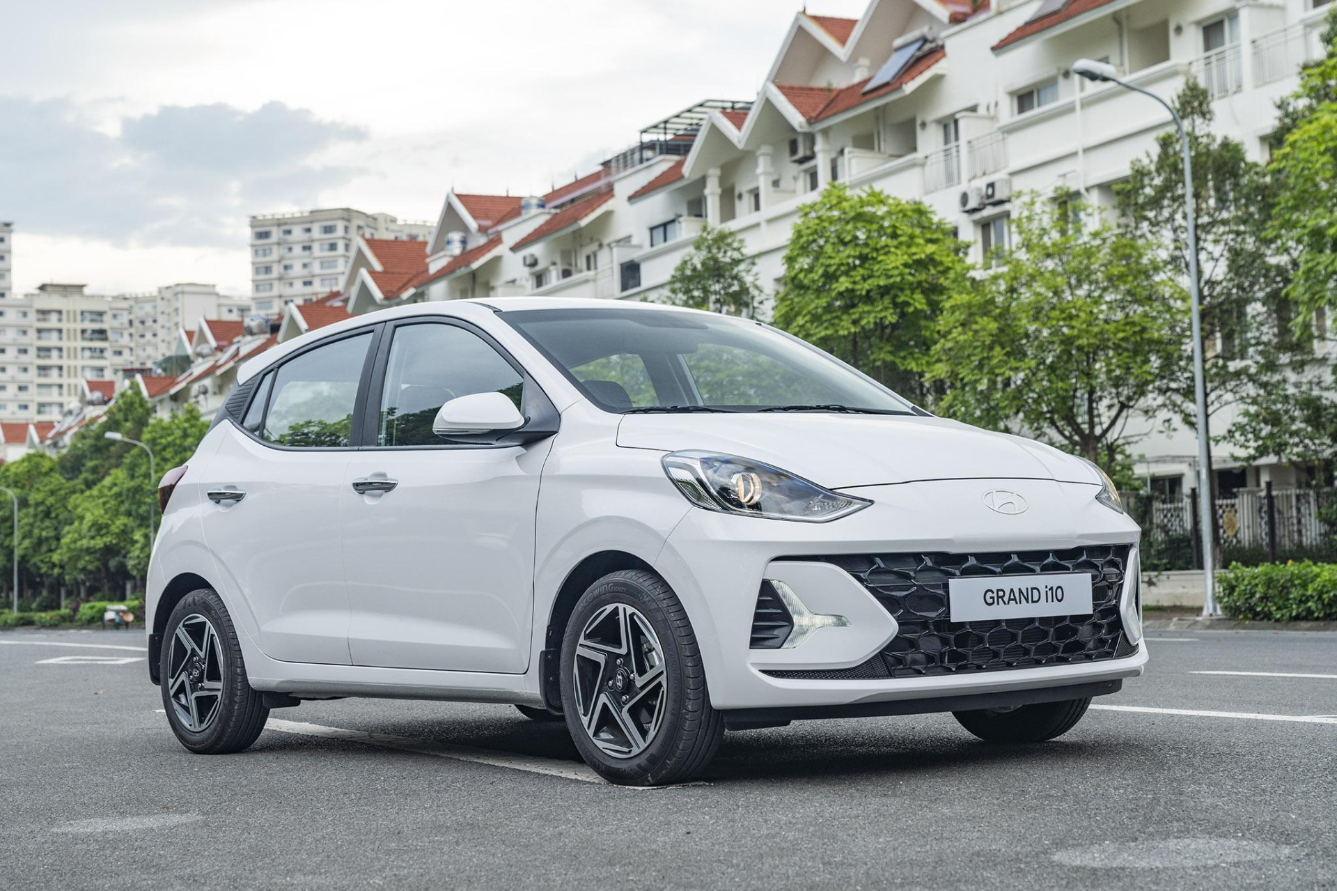 New Grand i10