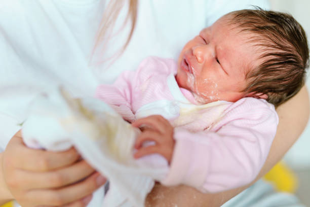 mẹo dân gian chữa nôn trớ ở trẻ sơ sinh - tiếp thị và gia đình
