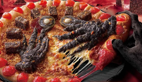 ‘Pizza tiếng thét’: sản phẩm giới hạn đầy táo bạo cho mùa Halloween của Pizza Hut Đài Loan